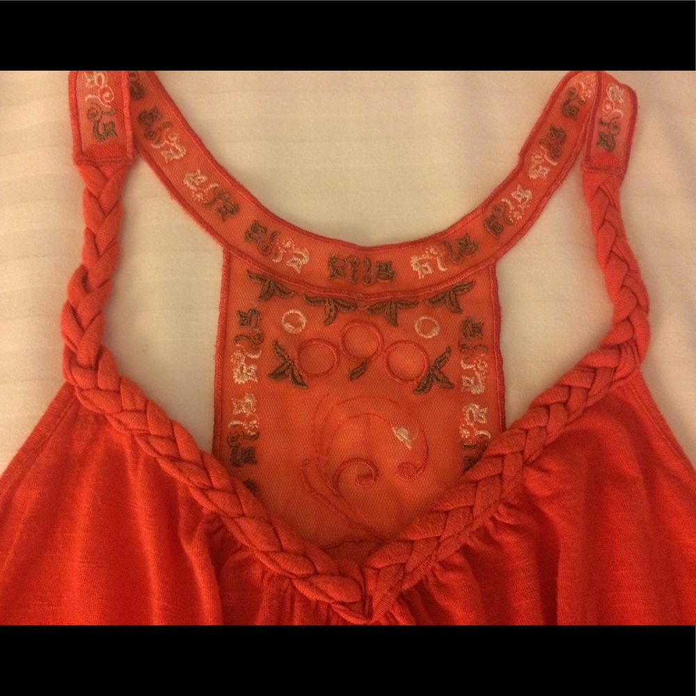 Mine pretty back lace embroidery tank coral medium